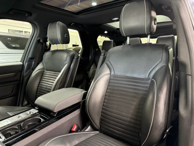 2025 Land Rover Discovery
