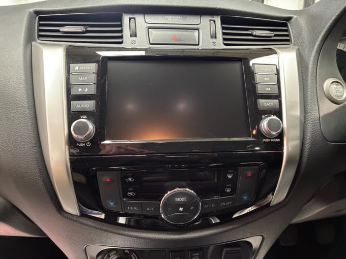 2025 Nissan Navara