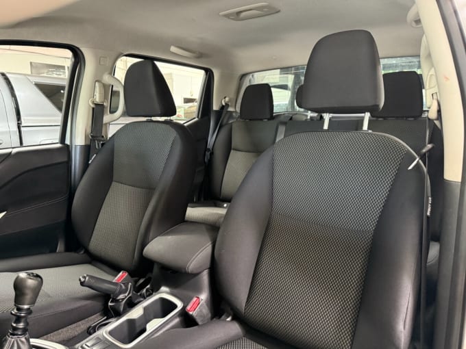 2025 Nissan Navara