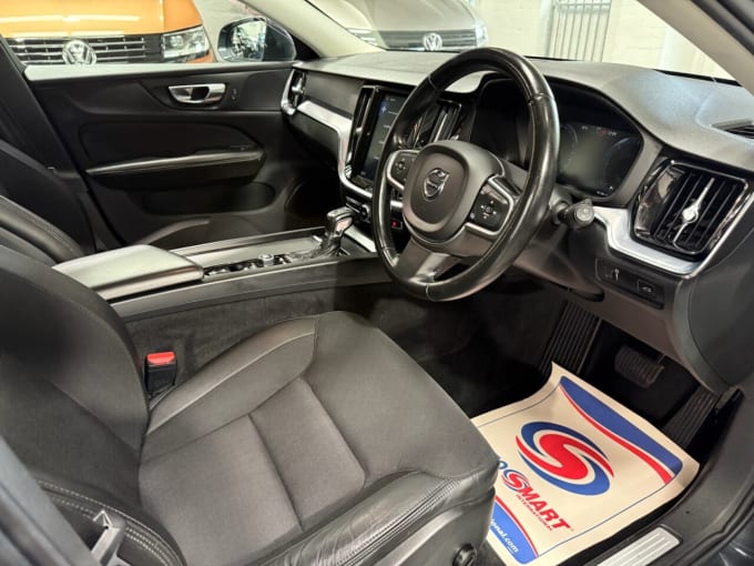2025 Volvo V60