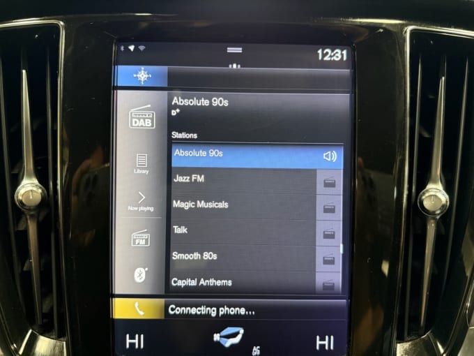 2025 Volvo V60