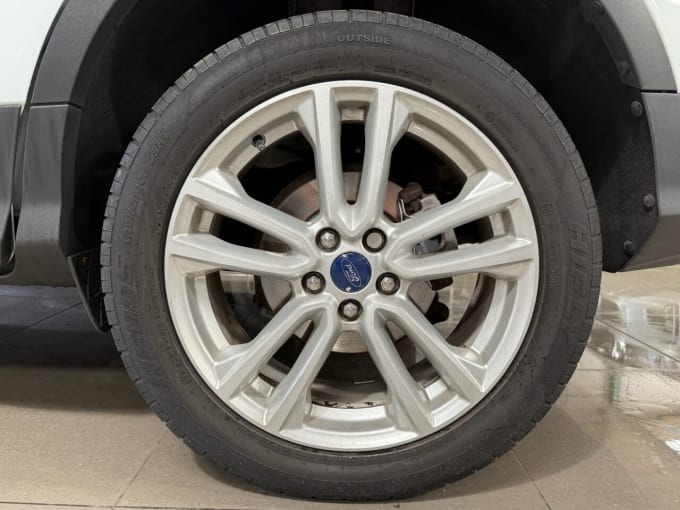 2025 Ford Kuga