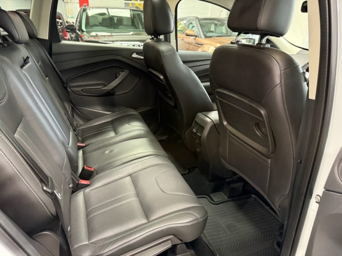 2025 Ford Kuga