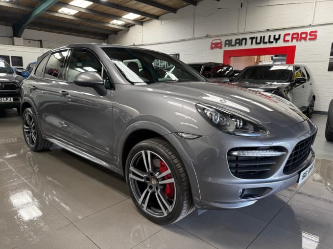 2025 Porsche Cayenne