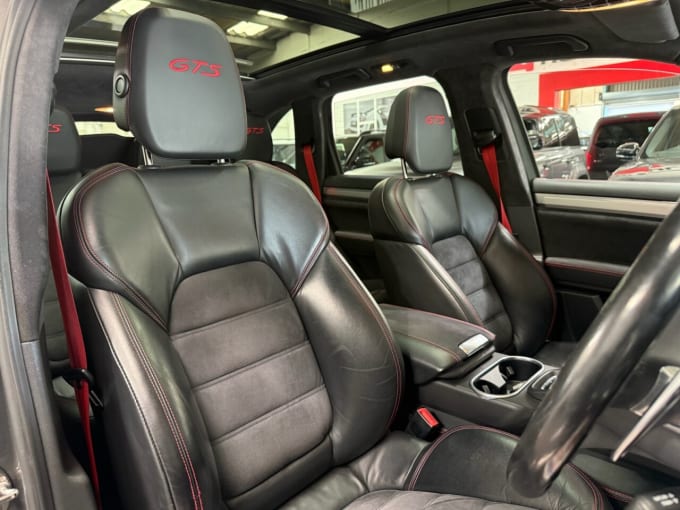 2025 Porsche Cayenne