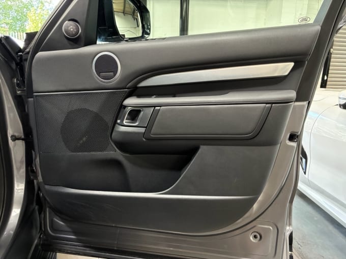 2025 Land Rover Discovery