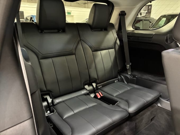 2025 Land Rover Discovery