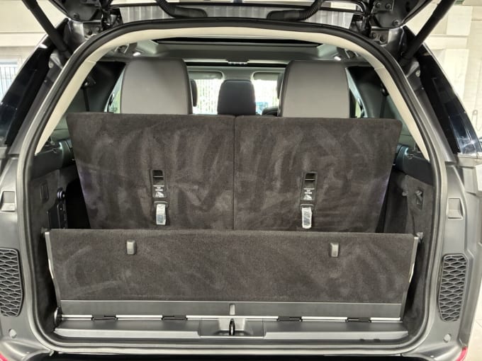 2025 Land Rover Discovery