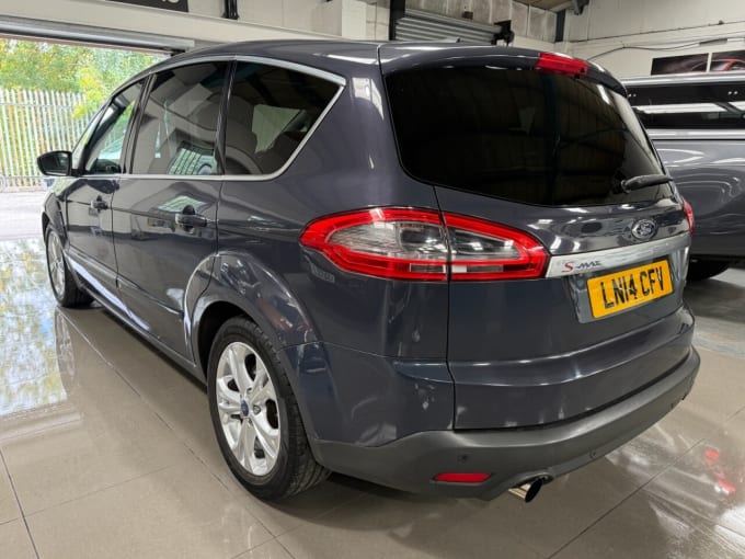 2025 Ford S-max