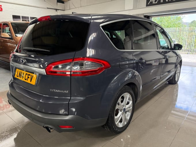 2025 Ford S-max