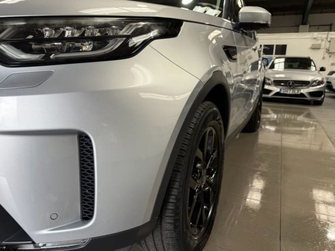 2025 Land Rover Discovery