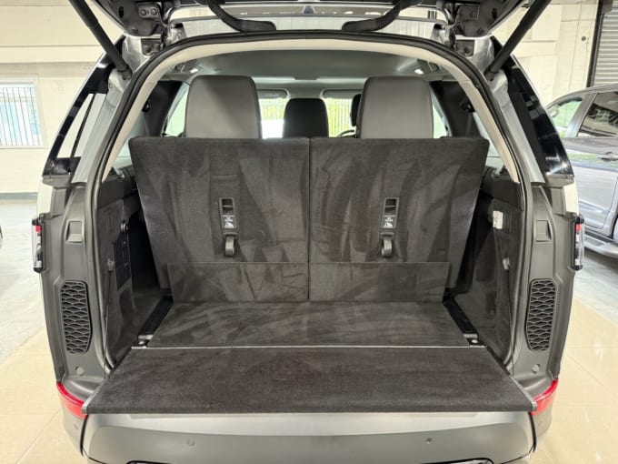 2025 Land Rover Discovery