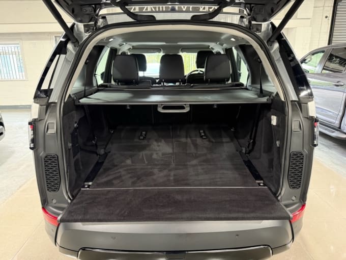 2025 Land Rover Discovery