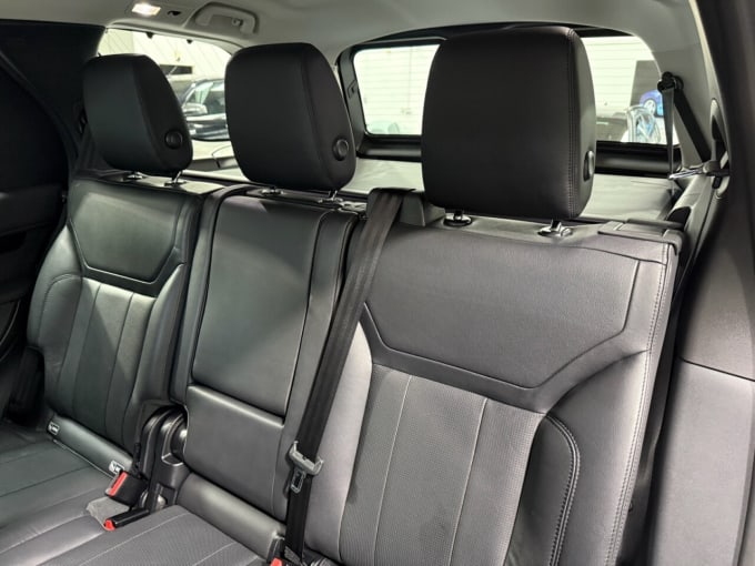 2025 Land Rover Discovery