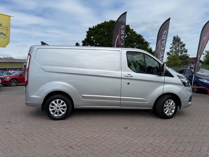 2025 Ford Transit Custom