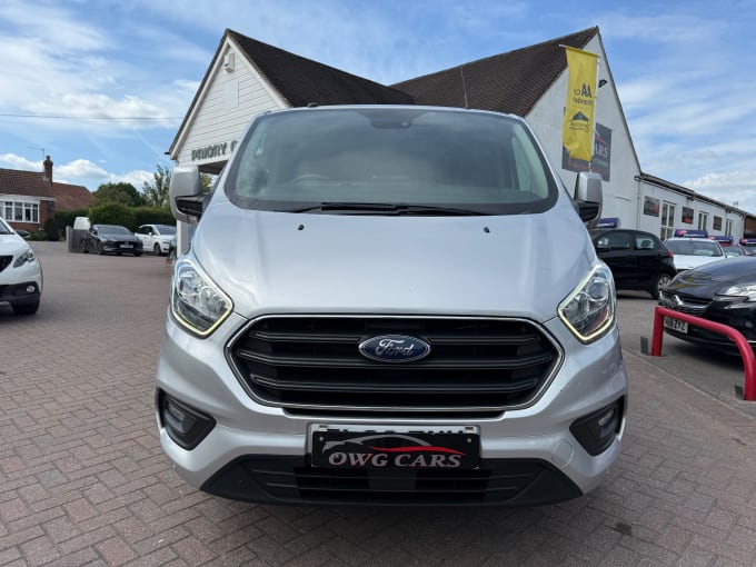 2025 Ford Transit Custom