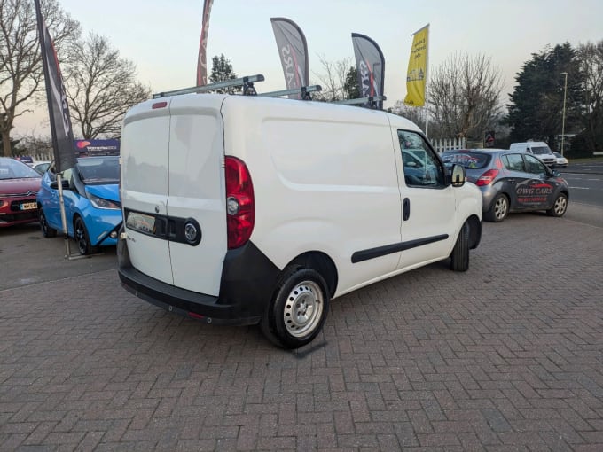 2025 Vauxhall Combo