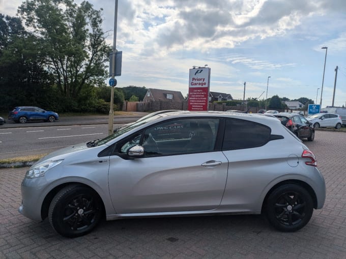 2025 Peugeot 208
