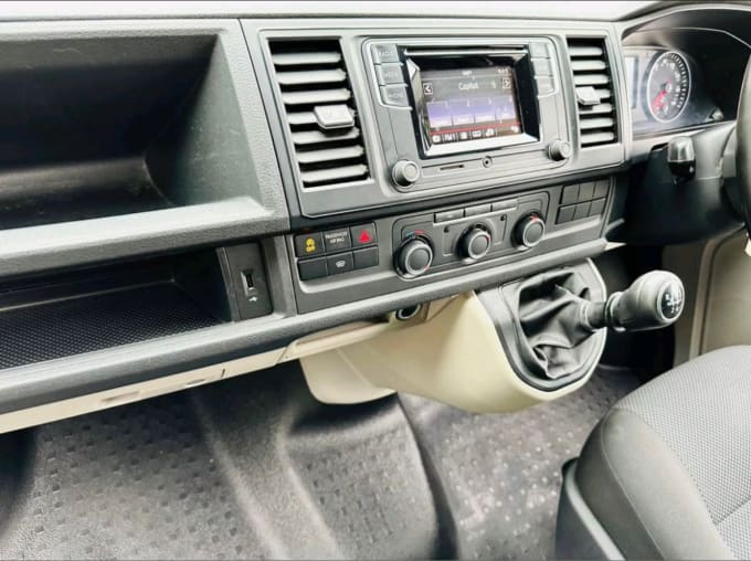 2025 Volkswagen Transporter