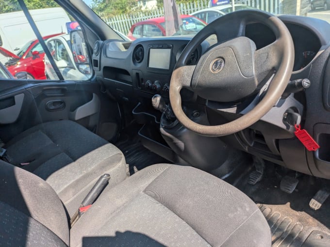 2025 Vauxhall Movano