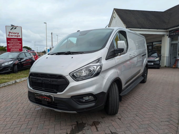 2025 Ford Transit Custom