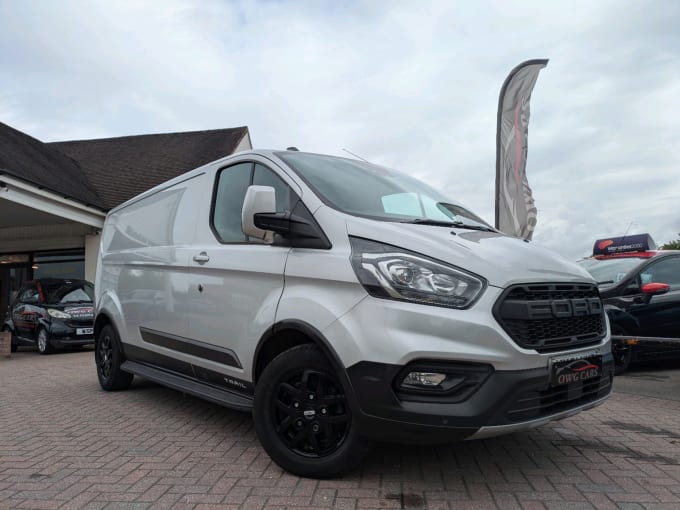 2025 Ford Transit Custom