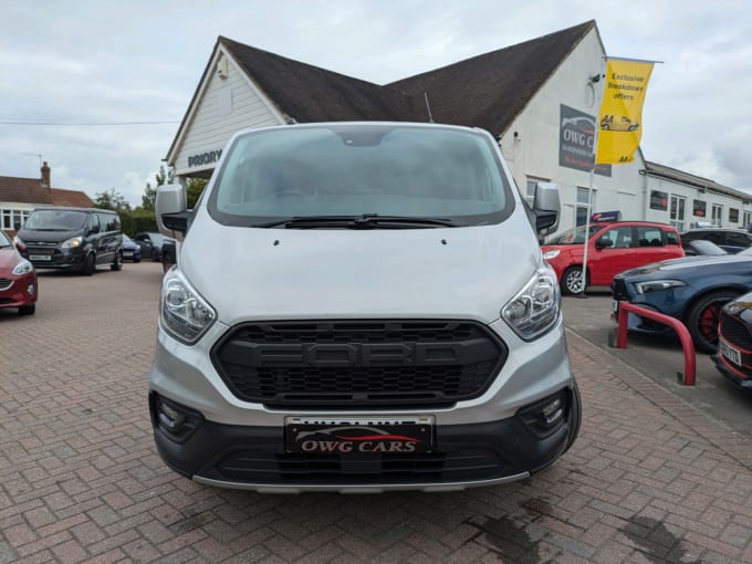 2025 Ford Transit Custom