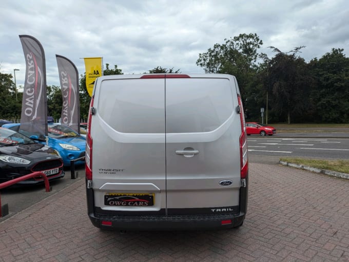 2025 Ford Transit Custom