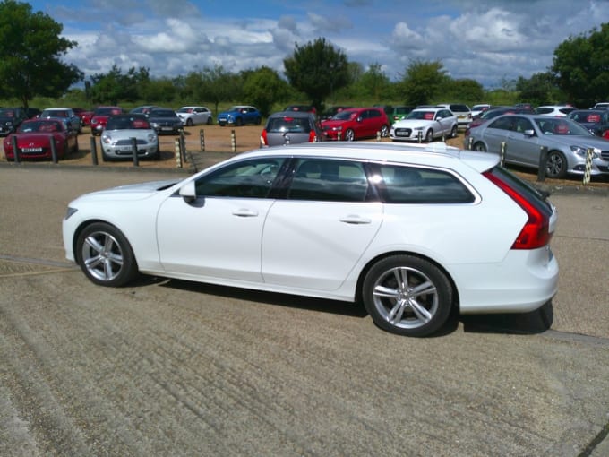 2024 Volvo V90