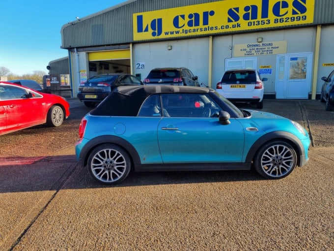 2025 Mini Convertible