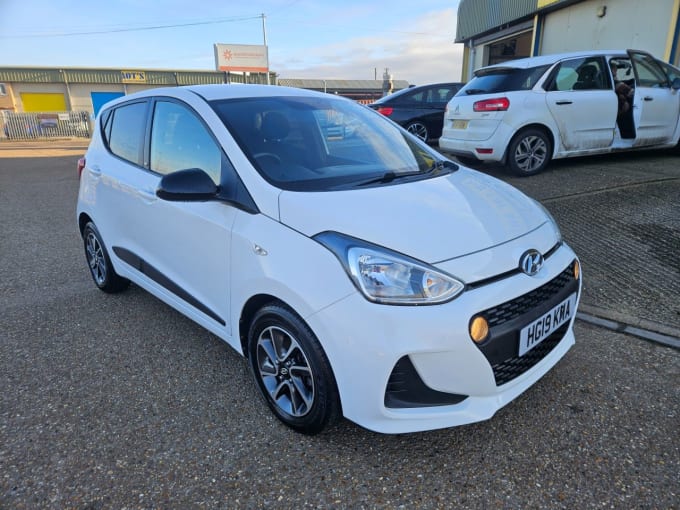 2025 Hyundai I10