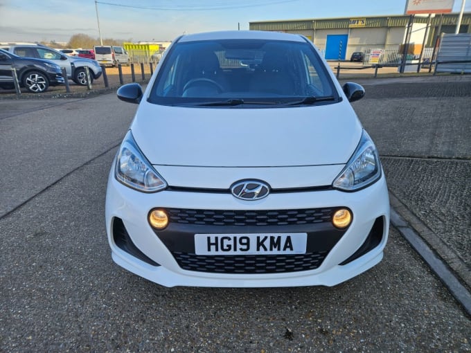 2025 Hyundai I10