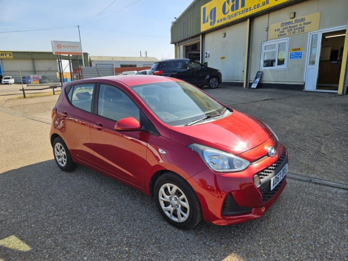 2025 Hyundai I10