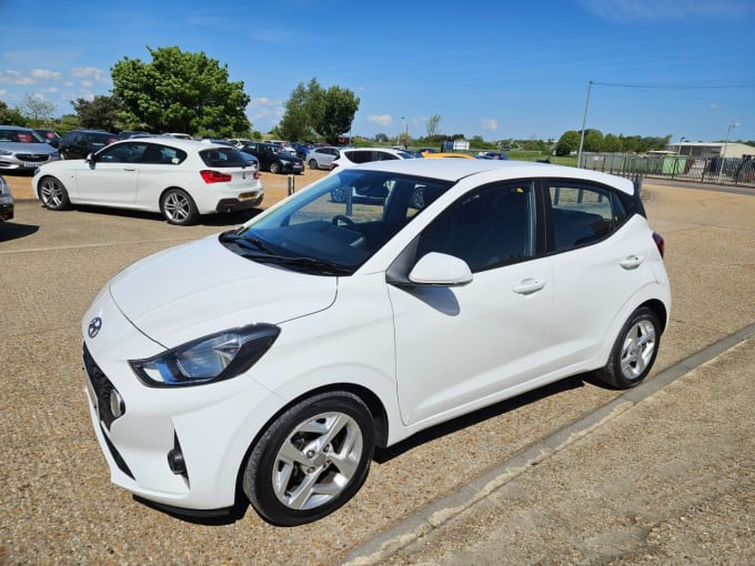 2025 Hyundai I10