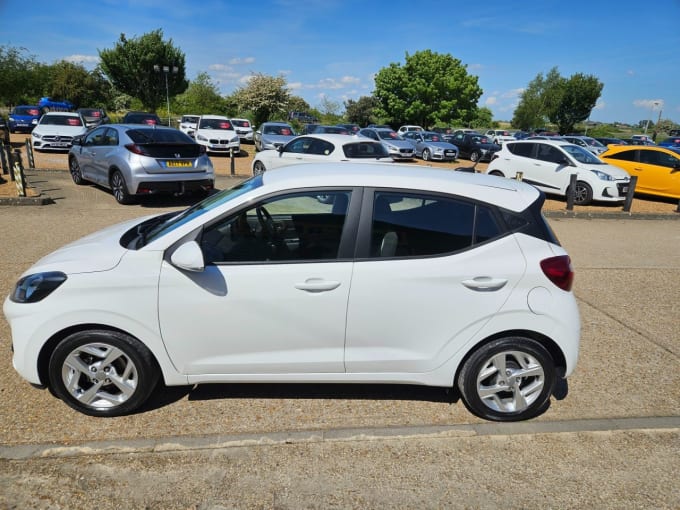 2025 Hyundai I10
