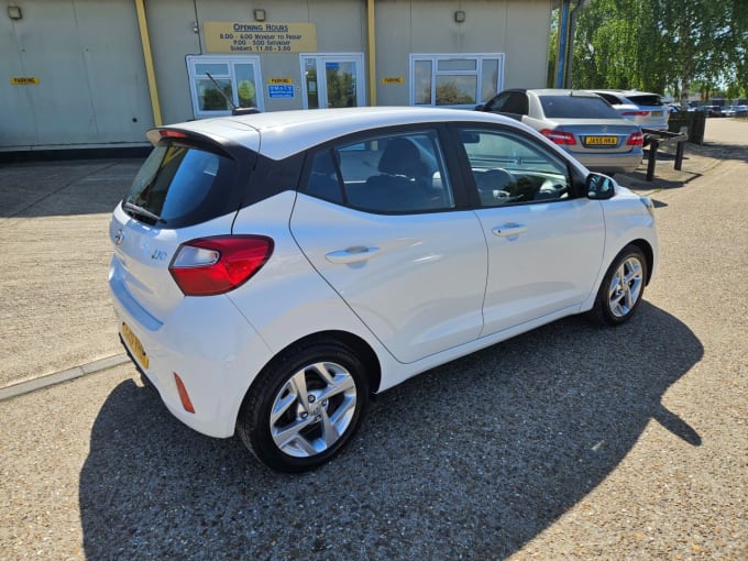 2025 Hyundai I10