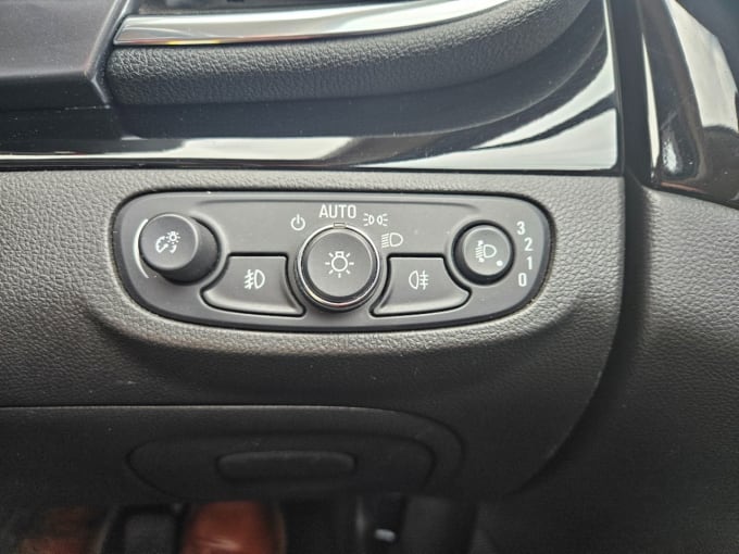 2025 Vauxhall Mokka X