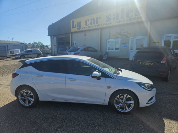 2025 Vauxhall Astra