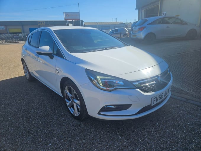 2025 Vauxhall Astra