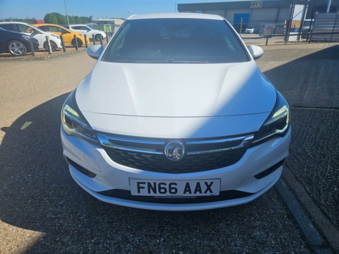 2025 Vauxhall Astra