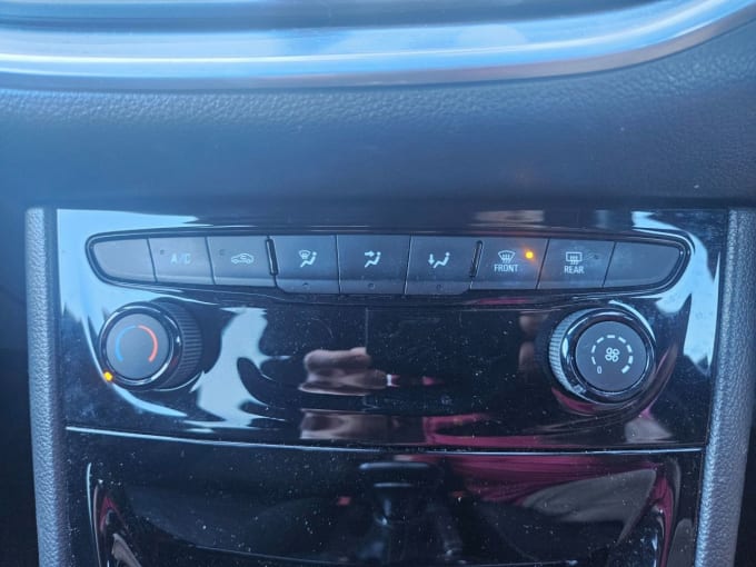 2025 Vauxhall Astra