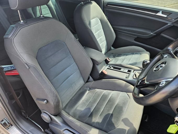 2025 Volkswagen Golf