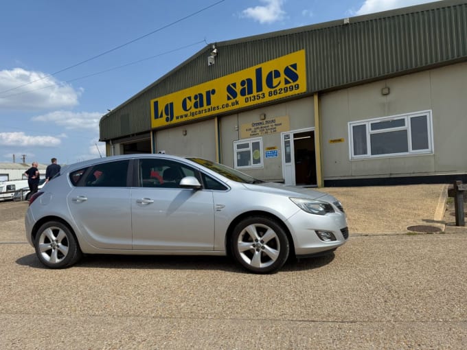 2025 Vauxhall Astra