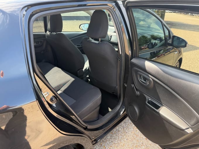 2025 Toyota Yaris