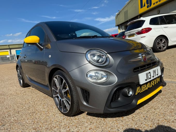 2025 Abarth 595