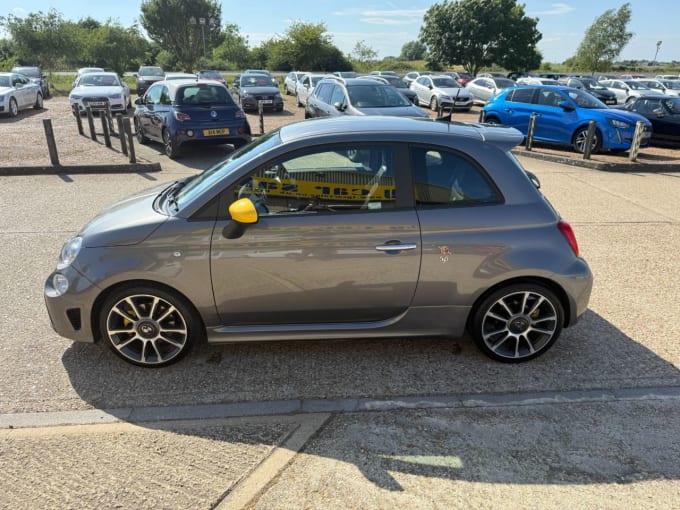2025 Abarth 595