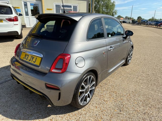 2025 Abarth 595
