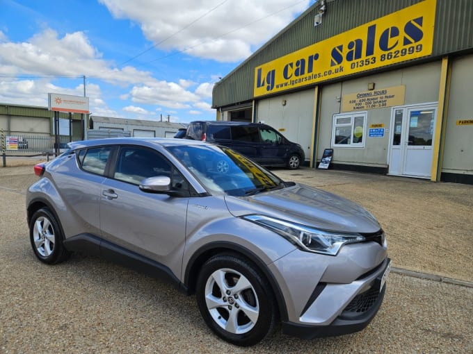 2025 Toyota C-hr