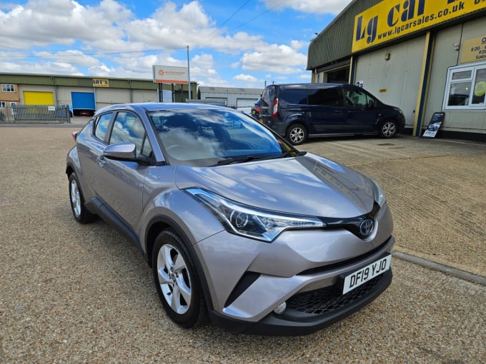 2025 Toyota C-hr