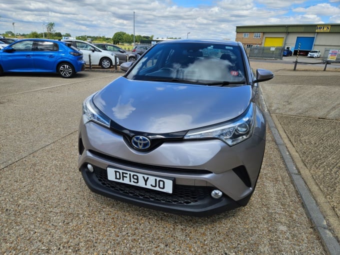 2025 Toyota C-hr